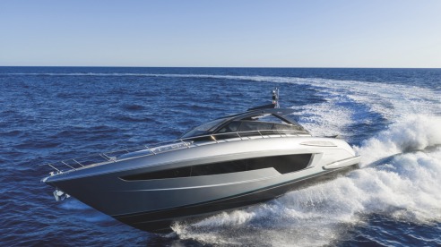 The 58’ Capri is powered by two MAN V8-1000 engines that together deliver a top speed of 33 knots